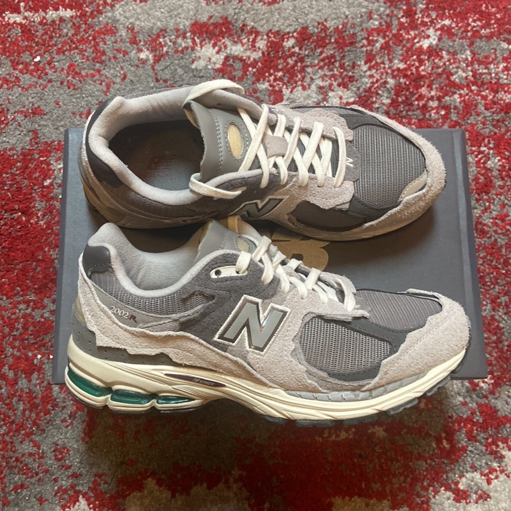 - New Balance Protection Pack